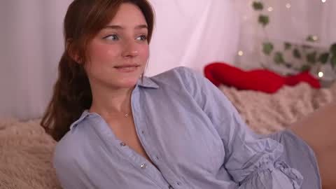 Snapshot of floret_joy chatting on September 2025 04:29:02 PM ALICE online show from September 2025 04:29:02 PM