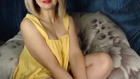 Snapshot of floretdiana chatting on October 2025 08:53:02 PM floretdiana online show from October 2025 08:53:02 PM