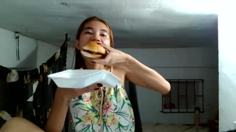 florloversweet1 online show from May 2026 04:34:01 PM