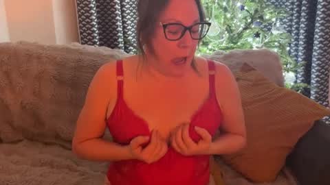 flossyishot online show from December 2024 11:20:02 PM