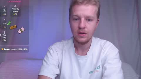 Snapshot of flower_haze chatting on December 2024 08:00:01 AM Alexander online show from December 2024 08:00:01 AM