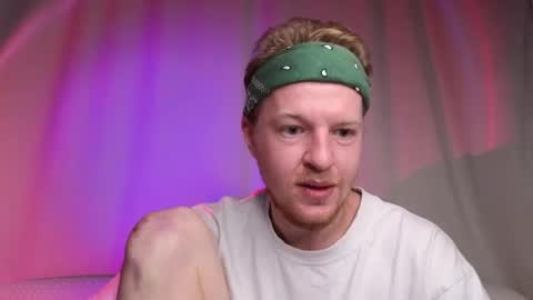 Snapshot of flower_haze chatting on December 2024 04:34:02 AM Alexander online show from December 2024 04:34:02 AM