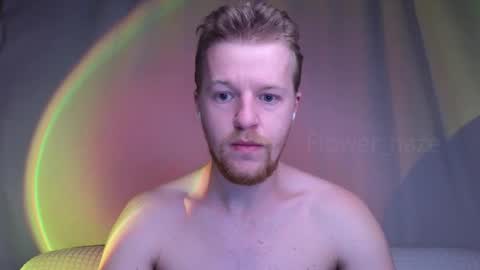 Snapshot of flower_haze chatting on March 2025 06:19:01 PM Alexander online show from March 2025 06:19:01 PM