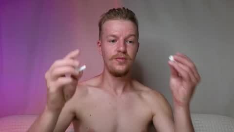 Snapshot of flower_haze chatting on October 2025 06:14:02 PM Alexander online show from October 2025 06:14:02 PM