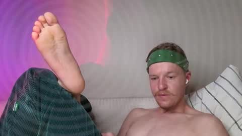 Snapshot of flower_haze chatting on November 2025 05:01:02 PM Alexander online show from November 2025 05:01:02 PM