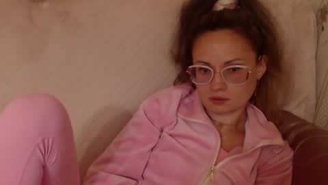 Snapshot of flowercandydoll chatting on June 2026 05:00:01 PM say meow and send tip online show from June 2026 05:00:01 PM