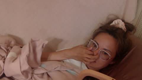 Snapshot of flowercandydoll chatting on June 2026 03:54:01 PM say meow and send tip online show from June 2026 03:54:01 PM