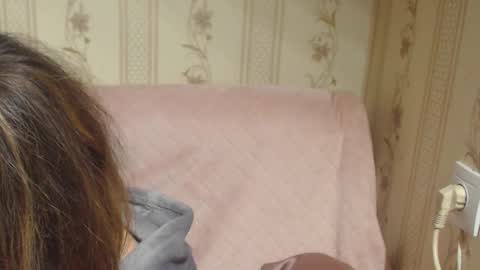 say meow and send tip  online show from November 2025 02:12:02 PM