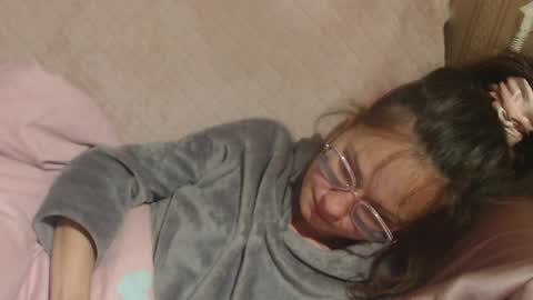 say meow and send tip  online show from April 2026 06:02:01 PM