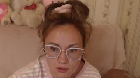 say meow  and  send tip  online show from June 2026 03:07:01 PM