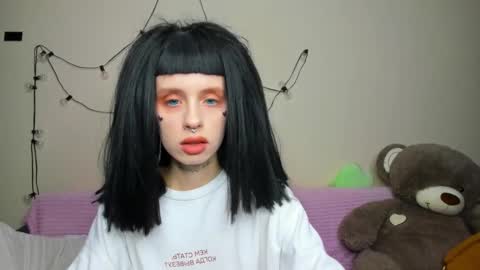 Snapshot of flowerofsin2001 chatting on September 2025 05:56:02 PM Flower online show from September 2025 05:56:02 PM