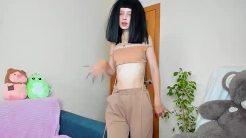 Snapshot of flowerofsin2001 chatting on September 2025 02:17:01 PM Flower online show from September 2025 02:17:01 PM