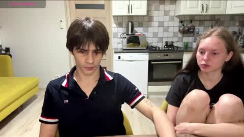 flowerscouple online show from May 2026 10:15:02 PM