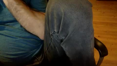 Snapshot of flowmover chatting on December 2025 08:45:02 AM flowmover online show from December 2025 08:45:02 AM