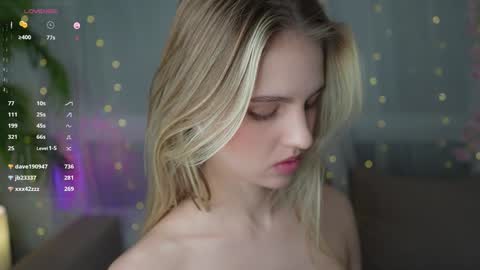 Adeline online show from December 2024 03:03:02 PM