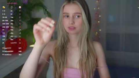 Adeline online show from February 2025 02:43:01 PM