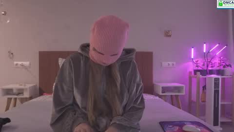 Fluffy and Krut online show from March 2025 05:20:02 AM