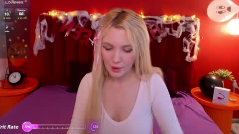 Monica online show from October 2025 01:17:01 AM