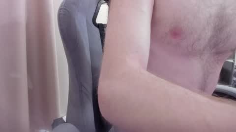 Snapshot of fluffycat_ chatting on December 2024 10:13:02 AM fluffycat online show from December 2024 10:13:02 AM