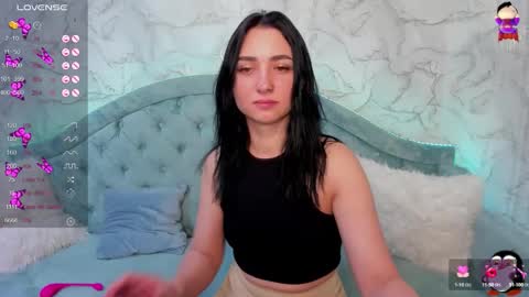 Snapshot of flufyfoxx chatting on September 2025 12:38:01 AM Lina online show from September 2025 12:38:01 AM