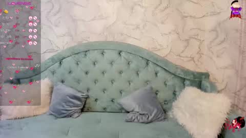 Snapshot of flufyfoxx chatting on November 2025 11:38:02 PM Lina online show from November 2025 11:38:02 PM