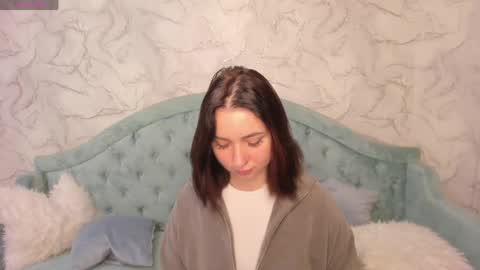 Lina online show from April 2026 01:00:02 AM