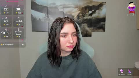 Lina online show from May 2026 01:03:01 AM