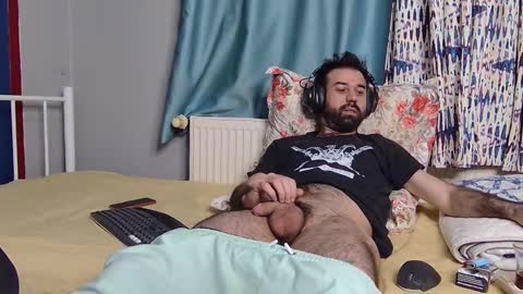 Fly online show from December 2025 08:35:01 PM