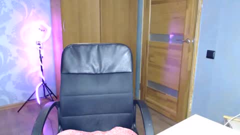 Snapshot of fofhcf chatting on February 2025 05:53:01 PM Molli Ready for any play with you. Hottest show in pvt Help a student earn big tokens online show from February 2025 05:53:01 PM