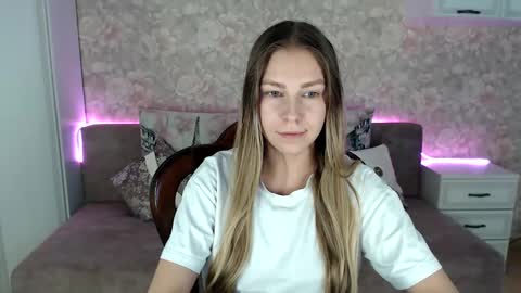 Snapshot of fofhcf chatting on December 2025 04:25:02 PM Molli Ready for any play with you. Hottest show in pvt Help a student earn big tokens online show from December 2025 04:25:02 PM