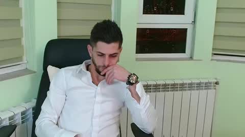 independent model online show from December 2024 05:52:01 PM