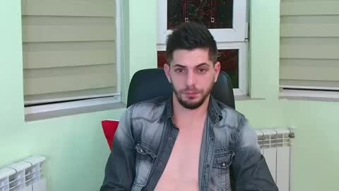 independent model online show from January 2025 09:30:02 PM