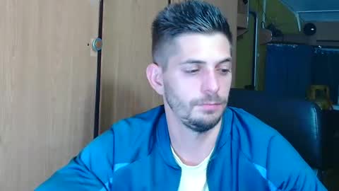 independent model online show from September 2025 07:24:02 PM