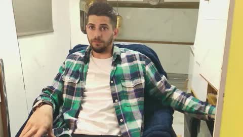 independent model online show from April 2026 07:39:01 PM