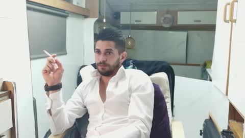independent model online show from May 2026 07:53:02 PM