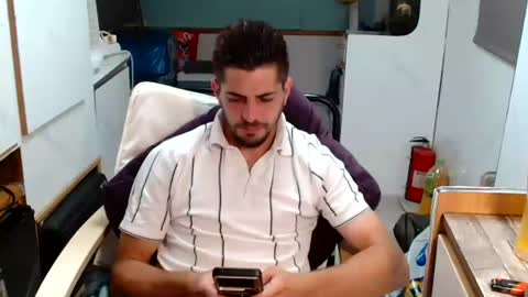 independent model online show from June 2026 06:40:02 PM