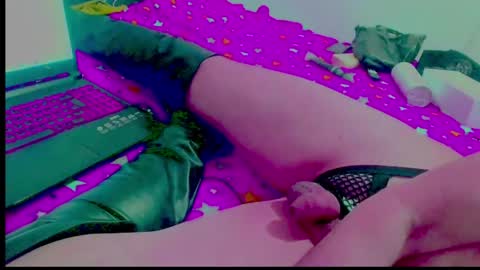 Snapshot of followmebaby_ chatting on April 2026 09:05:01 AM cum now xxx online show from April 2026 09:05:01 AM