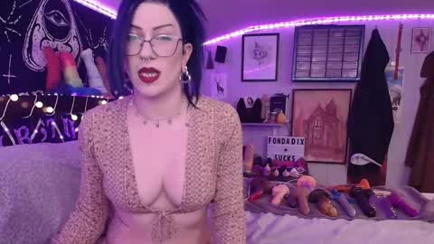 Snapshot of fondadix_ chatting on January 2025 07:59:01 AM Fonda Dix online show from January 2025 07:59:01 AM