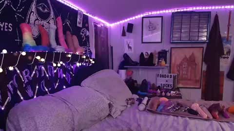 Snapshot of fondadix_ chatting on January 2025 07:56:01 AM Fonda Dix online show from January 2025 07:56:01 AM