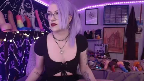 Snapshot of fondadix_ chatting on January 2025 03:33:02 AM Fonda Dix online show from January 2025 03:33:02 AM