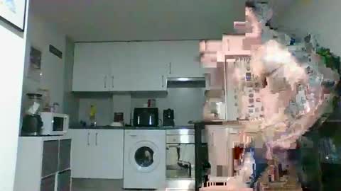 Snapshot of fonsi924 chatting on March 2026 06:06:01 AM fonsi924 online show from March 2026 06:06:01 AM