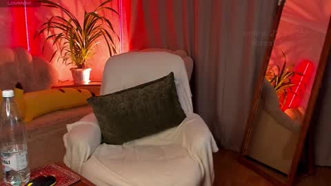     online show from October 2025 12:05:02 PM