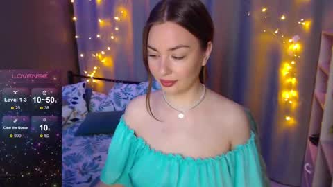 Snapshot of foreversmileme chatting on December 2024 01:51:02 AM Julia online show from December 2024 01:51:02 AM