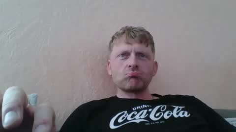 Snapshot of forgotten_lover chatting on September 2025 09:11:01 AM forgotten_lover online show from September 2025 09:11:01 AM