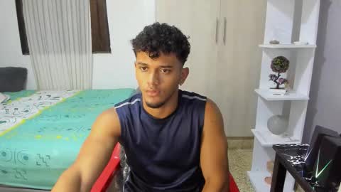 Snapshot of fox_evans chatting on November 2025 07:18:02 PM Fox online show from November 2025 07:18:02 PM