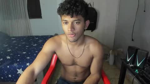 Snapshot of fox_evans chatting on February 2026 08:00:02 AM Fox online show from February 2026 08:00:02 AM