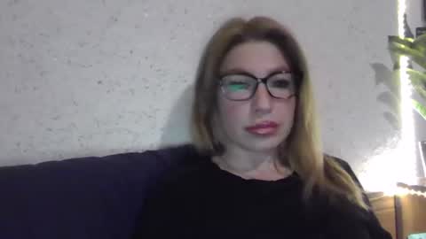 fox_red_lady7 online show from January 2025 06:10:01 PM