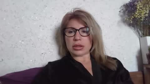 Snapshot of fox_red_lady7 chatting on March 2026 10:17:02 AM fox_red_lady7 online show from March 2026 10:17:02 AM