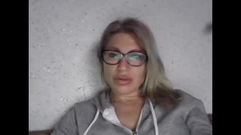Snapshot of fox_red_lady7 chatting on April 2026 09:25:02 AM fox_red_lady7 online show from April 2026 09:25:02 AM