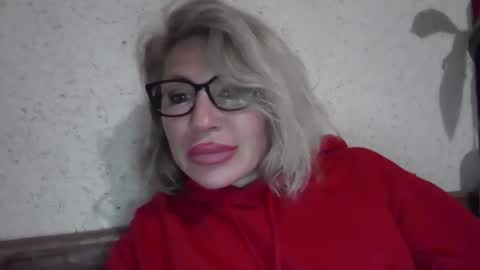Snapshot of fox_red_lady7 chatting on April 2026 07:50:02 PM fox_red_lady7 online show from April 2026 07:50:02 PM